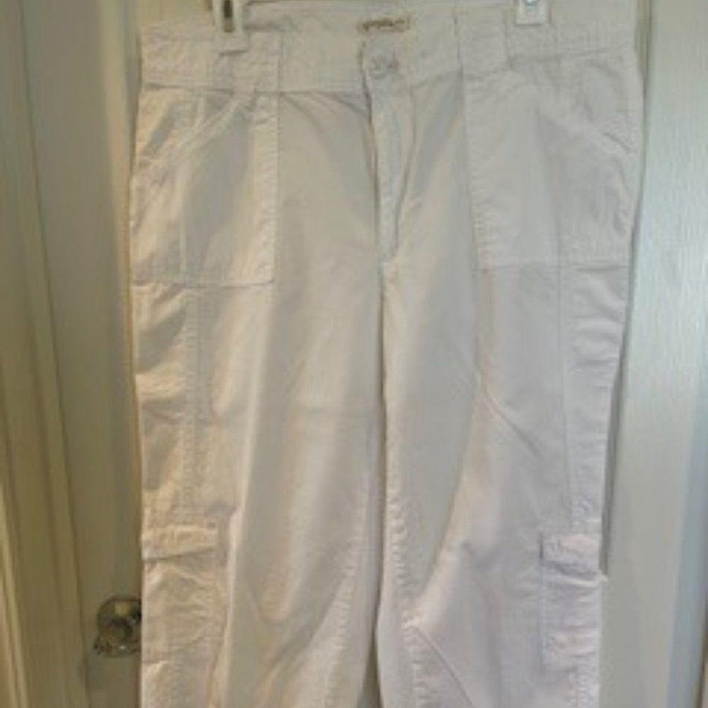 Living Planet White Capri Cargo Pants 14